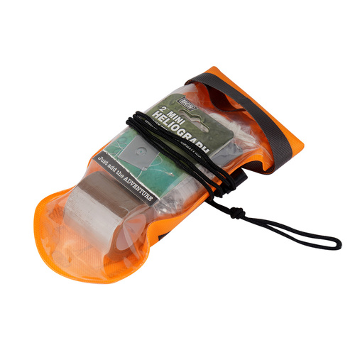 Überlebenspakete - BCB - Wasserdichtes Überlebenskit - 22 Elemente - CK050