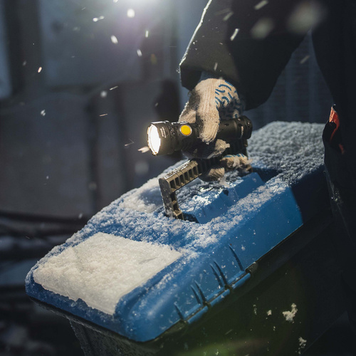 Outdoor - Armytek - Taktische Taschenlampe Prime C2 Pro Max - Magnetisches Ladegerät - 4000 lm - 21700 - Schwarz - F08601C - LED-Taschenlampen