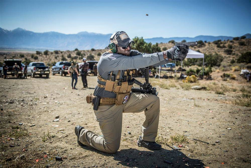 Helikon - Panel mit AR / AK Magazintasche Competition Carbine Wings Set® - Schwarz - AC-CWS-CD-01 - Magazin & Munitionstaschen