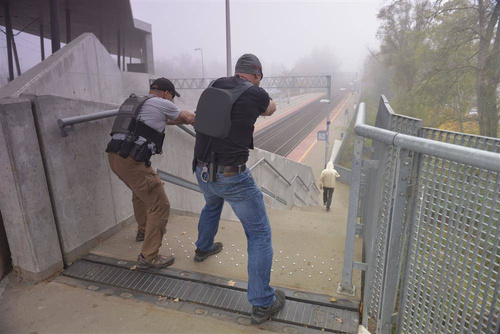 Direct Action - Teleskopschlagstock-Tasche Low Profile Baton Pouch® - Coyote Brown - PO-BTLP-CD5-CBR - Handschellen & Batontaschen - Ausrüstung