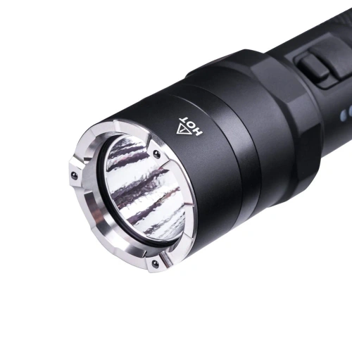 NEXTorch - P84 LED Taktische Taschenlampe mit 4800 mAh Akku - 3000 lm - Schwarz - P84 - LED-Taschenlampen - Outdoor
