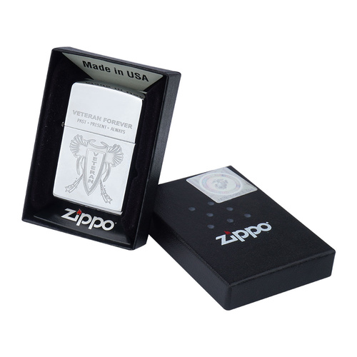 Zippo - Veteran Forever Benzinfeuerzeug - High Polish Chrome - Z28054 - Feuerzeuge - Verschiedenes