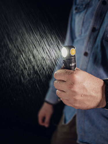 Armytek - Wizard C2 PRO MAX wiederaufladbare Taschenlampe - 4000 Lumen - F06701C - LED-Taschenlampen