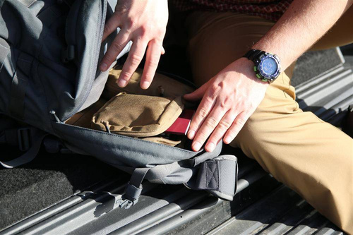 Sonstige - Helikon - Klettverschluss-Paneel Einsatz MOLLE Adapter 2 - Cordura - Coyote - IN-MA2-CD-11