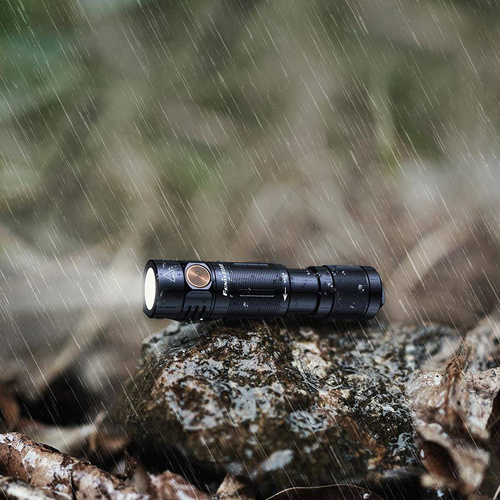 LED-Taschenlampen - Fenix - Wiederaufladbare LED Taschenlampe E05R - Schlüsselanhänger - 400 Lumen - Schwarz - 039-493