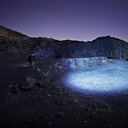 LED-Taschenlampen - Fenix - Wiederaufladbare LED-Stirnlampe mit 2600-mAh-Akku - 1200 Lumen - HM60R