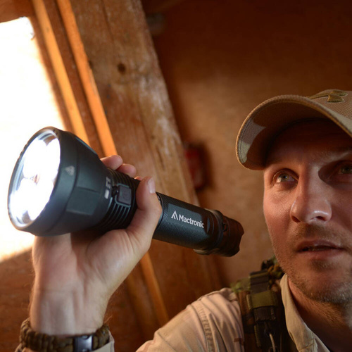 Mactronic - Handscheinwerfer Blitz K12 - 11600 lm - Schwarz - THS0011 - LED-Taschenlampen