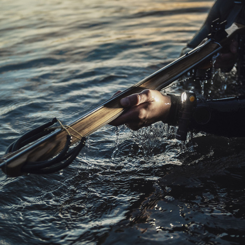 Armytek - Stirnlampe Wizard C2 Pro - Magnetisches Ladegerät - 2500 lm - 18650 - Sand - F08701CS - LED-Taschenlampen - Outdoor