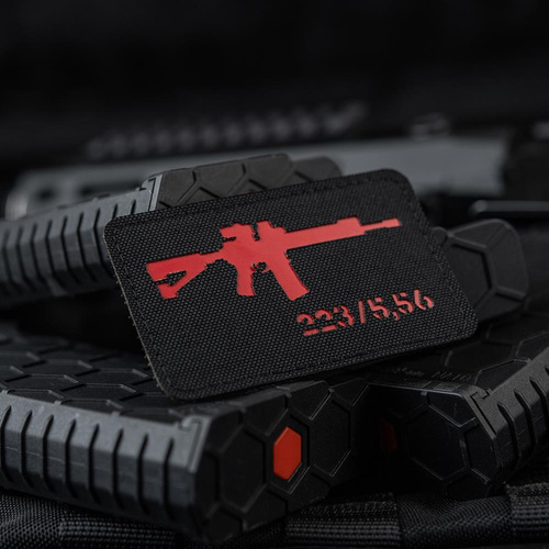 Verschiedenes - M-Tac - AR-15 223/5.56 Lasergeschnittener Aufnäher - Schwarz/Rot - 51111233 - Morale Patch